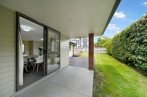 Photo of property in 2 Renata Crescent, Te Atatu Peninsula, Auckland, 0610