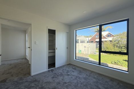 Photo of property in 33b Garadice Road, Rothesay Bay, Auckland, 0630