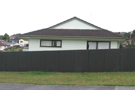 Photo of property in 4 Landsdale Place, Massey, Auckland, 0614