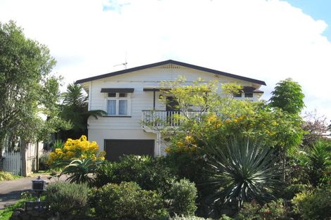 Photo of property in 55 Chislehurst Street, Henderson, Auckland, 0612