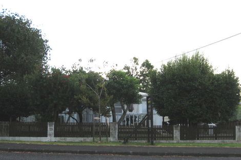 Photo of property in 40 Sherwood Avenue, Te Atatu South, Auckland, 0610