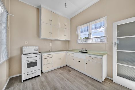 Photo of property in 27/27a Swansea Road, Stratford, 4332