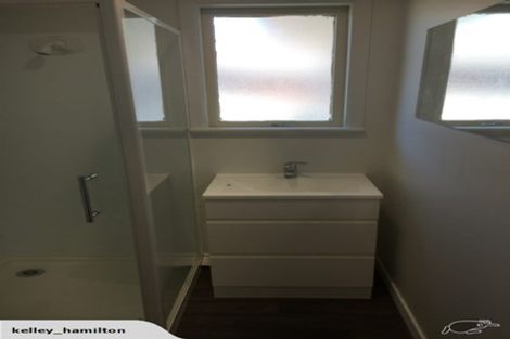 Photo of property in 51a Gloucester Road, Manurewa, Auckland, 2102