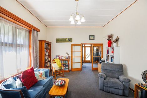 Photo of property in 93 Featherston Street, Takaro, Palmerston North, 4412