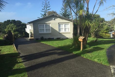 Photo of property in 14 Felstead Street, Birkenhead, Auckland, 0626