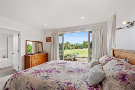 Photo of property in 121 Haruru Falls Road, Haruru, 0204