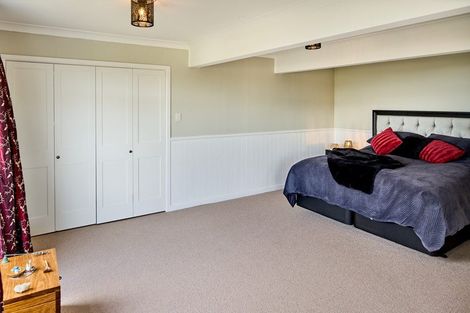 Photo of property in 9 Mana View Road, Paremata, Porirua, 5026