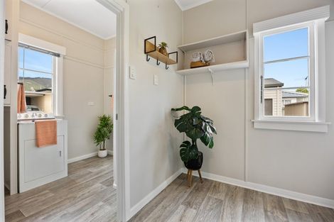 Photo of property in 35 Oxford Street, Richmond, 7020