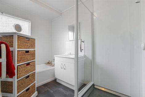 Photo of property in 69a/2 Godley Road, Green Bay, Auckland, 0604