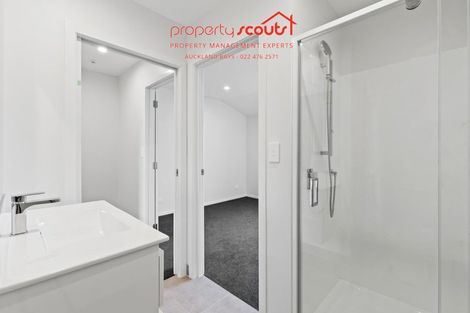 Photo of property in 2/1 Fruitvale Road, New Lynn, Auckland, 0600