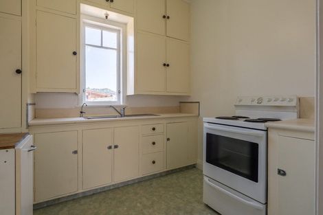 Photo of property in 15 Church Street, Kawakawa, 0210