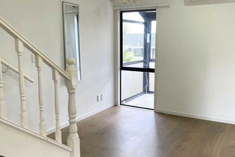 Photo of property in 1/4 Manuka Road, Glenfield, Auckland, 0629