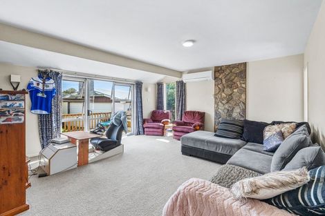 Photo of property in 35 Ontario Place, Wainoni, Christchurch, 8061