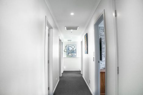 Photo of property in 87 Woburn Road, Woburn, Lower Hutt, 5010
