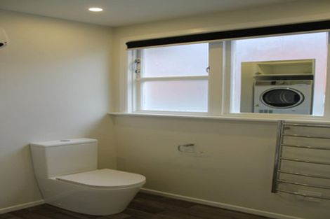 Photo of property in 5 Wha Street, Lyall Bay, Wellington, 6022