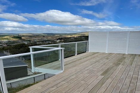Photo of property in 16 Kopua Place, Whitby, Porirua, 5024