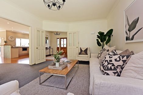 Photo of property in 26 Pukekura Place, Taradale, Napier, 4112