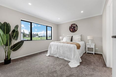 Photo of property in 2e Hughs Way, Flat Bush, Auckland, 2019