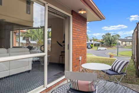 Photo of property in 3 Saybrook Place, Mangere, Auckland, 2022