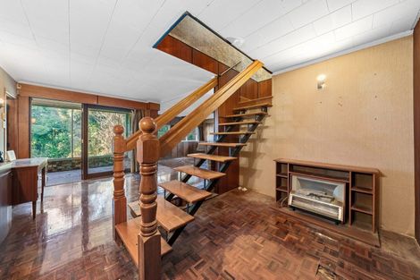 Photo of property in 1090 Scenic Drive North, Swanson, Auckland, 0816