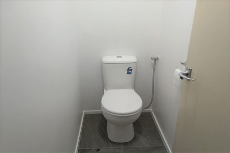 Photo of property in 2 Sylvan Park Avenue, Milford, Auckland, 0620