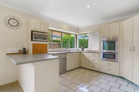 Photo of property in 122 Santa Monica Drive, Papamoa Beach, Papamoa, 3118