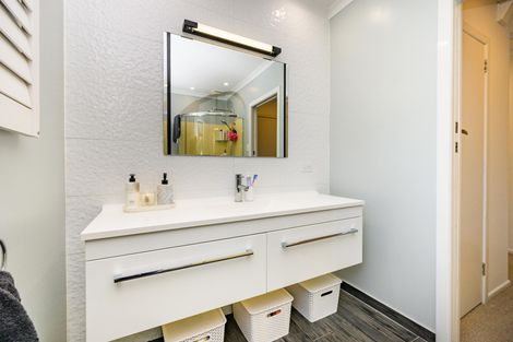 Photo of property in 5 Charles Street, Feilding, 4702