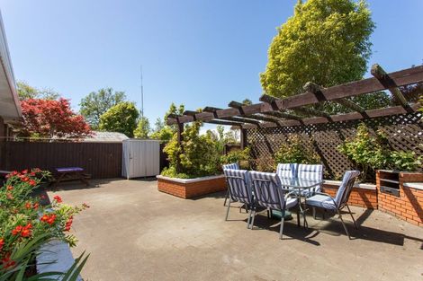 Photo of property in 18 Rembrandt Place, Burnside, Christchurch, 8053