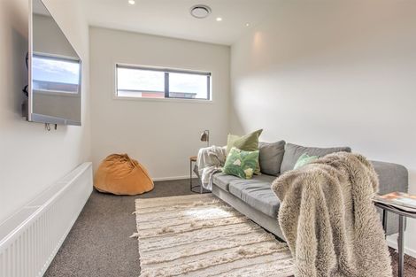 Photo of property in 63 Farrant Drive, Wanaka, 9305