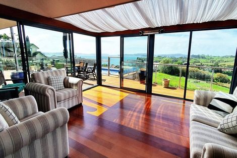 Photo of property in 635 Mahurangi East Road, Algies Bay, Warkworth, 0920