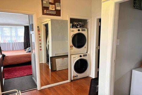 Photo of property in 1/27 Athlone Crescent, Avalon, Lower Hutt, 5011