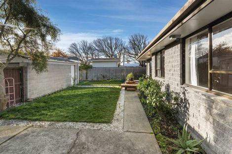 Photo of property in 122 Tilford Street, Woolston, Christchurch, 8062