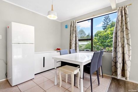 Photo of property in 25 Rehia Road, Massey, Auckland, 0614