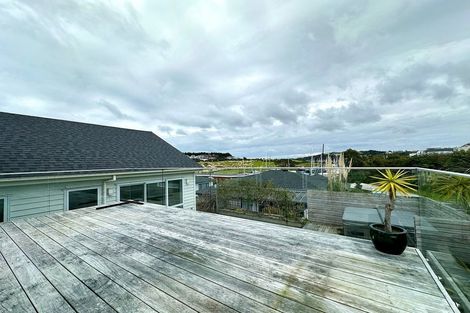 Photo of property in 9 Kaipuke Crescent, Gulf Harbour, Whangaparaoa, 0930