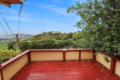 Photo of property in 5 Houghton Bay Road, Houghton Bay, Wellington, 6023