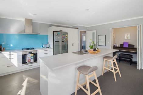 Photo of property in 40 Mauldeth Terrace, Churton Park, Wellington, 6037