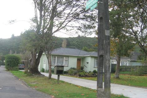 Photo of property in 59 Hine Road, Wainuiomata, Lower Hutt, 5014