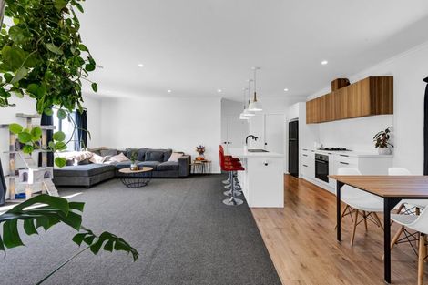 Photo of property in 54b Cloten Road, Stratford, 4332