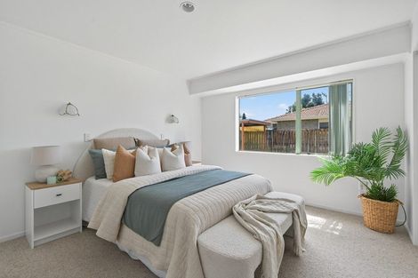 Photo of property in 2 James Henry Avenue, Papamoa Beach, Papamoa, 3118