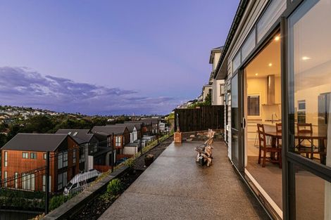Photo of property in 41 Maka Terrace, Orewa, 0931