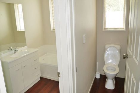Photo of property in 6 Freyberg Avenue, Riccarton, Christchurch, 8011