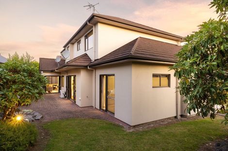 Photo of property in 2 Keswick Crescent, Huntington, Hamilton, 3210