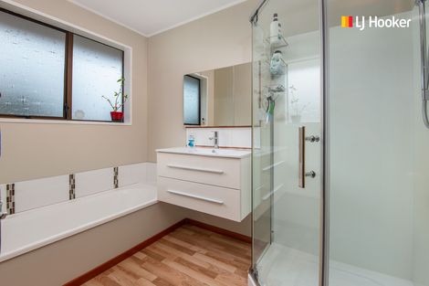 Photo of property in 495 Centre Road, Momona, Outram, 9073