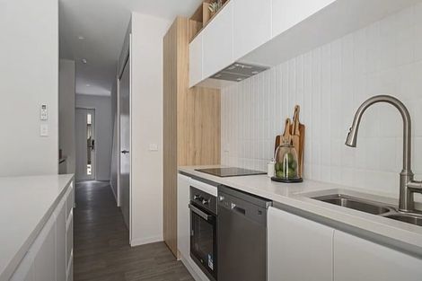 Photo of property in 1/28 Cameron Road, Hamilton East, Hamilton, 3216