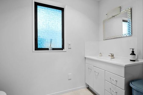 Photo of property in 19 Tukapa Street, Westown, New Plymouth, 4310