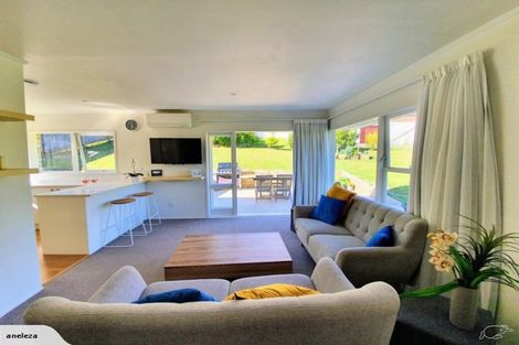 Photo of property in 2/24 Sovereign Place, Glenfield, Auckland, 0629