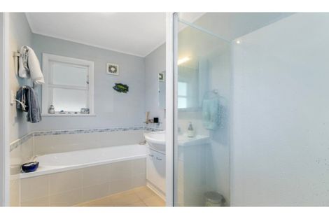 Photo of property in 3 Ruru Crescent, Heretaunga, Upper Hutt, 5018