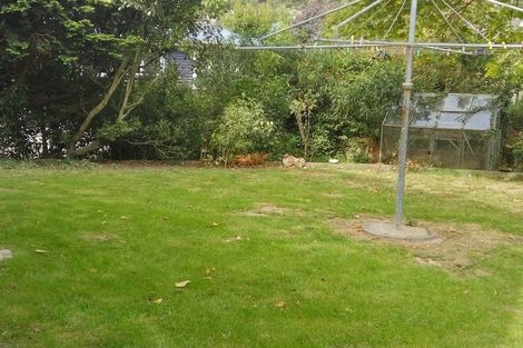 Photo of property in 17 Thurleigh Grove, Karori, Wellington, 6012
