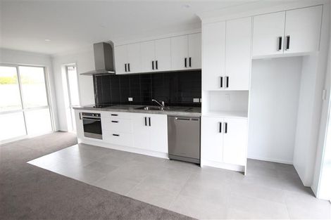 Photo of property in 34 Regis Park Drive, Pukekohe, 2120
