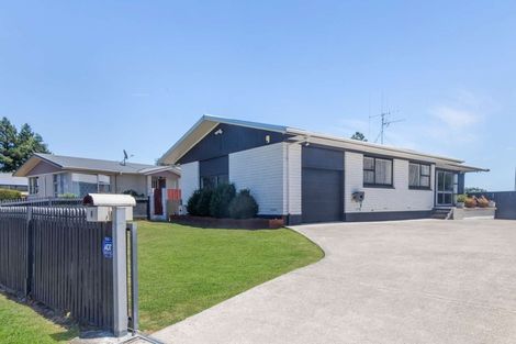 Photo of property in 8 Margaret Place, Deanwell, Hamilton, 3206